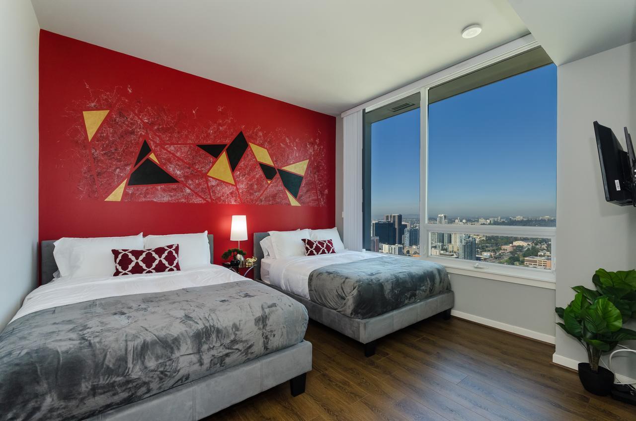 Downtown 3500sqft Penthouse With Private Rooftop Jacuzzi *